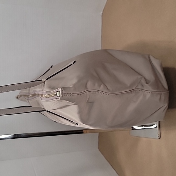 Kate Spade S362 Large Nylon Tote. Light Beige / Greige / Taupe. Used Condition. - Picture 6 of 16